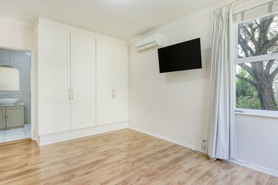 2 Bedroom Property for Sale in Devils Peak Western Cape